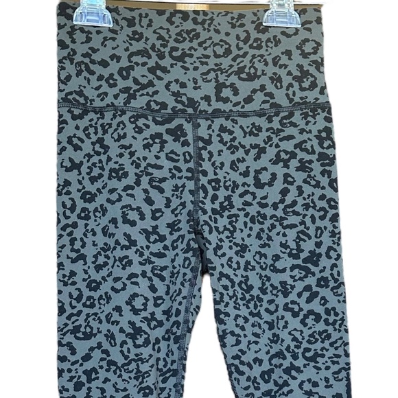 Leopard Elation Ultra High Rise Tights Leggings Sz XS - Picture 3 of 8